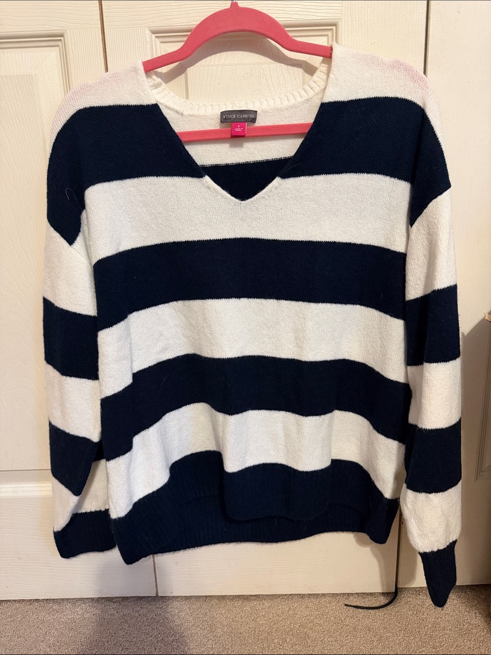 Vince Camuto Navy & White Wide-Stripe V-Neck Sweater